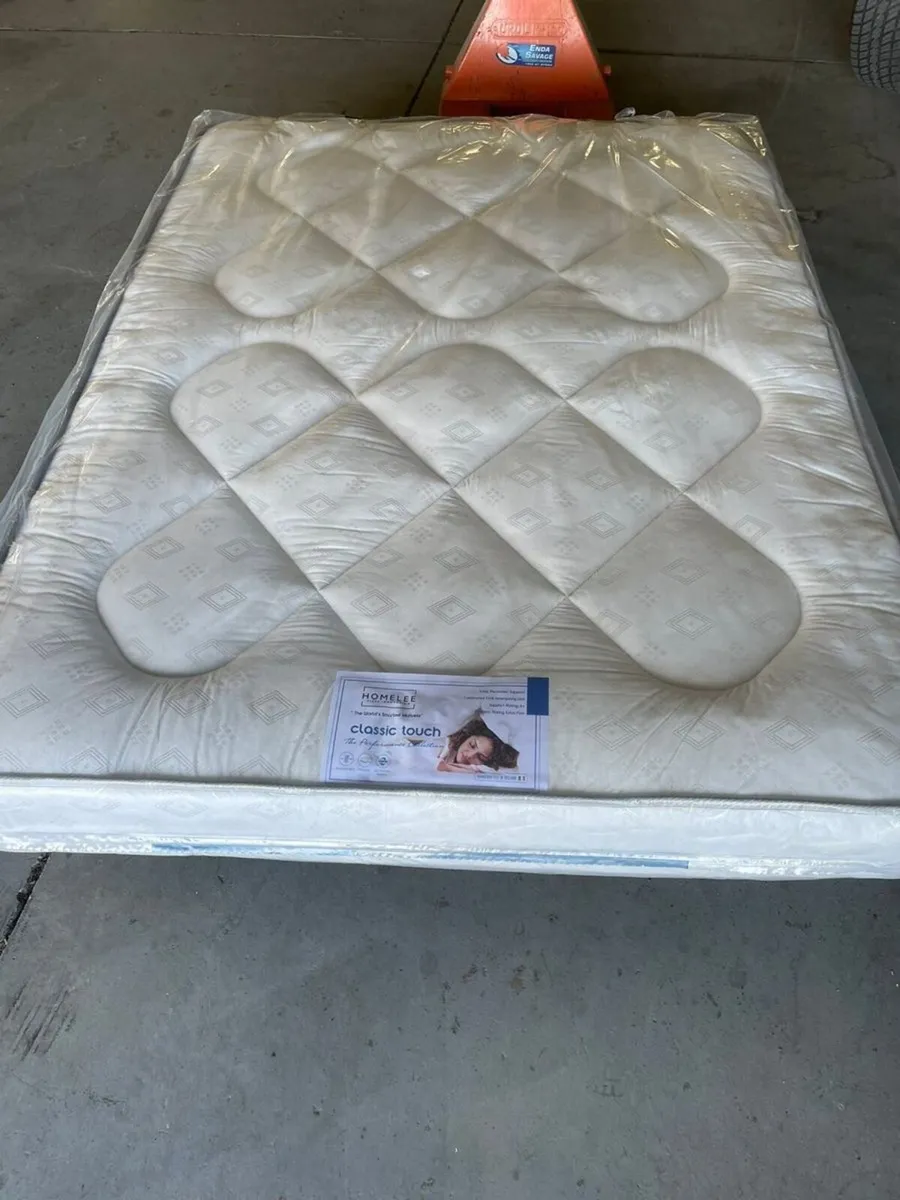 **NEW TRIPLE BUNK BEDS AND MATTRESSES €479** - Image 2