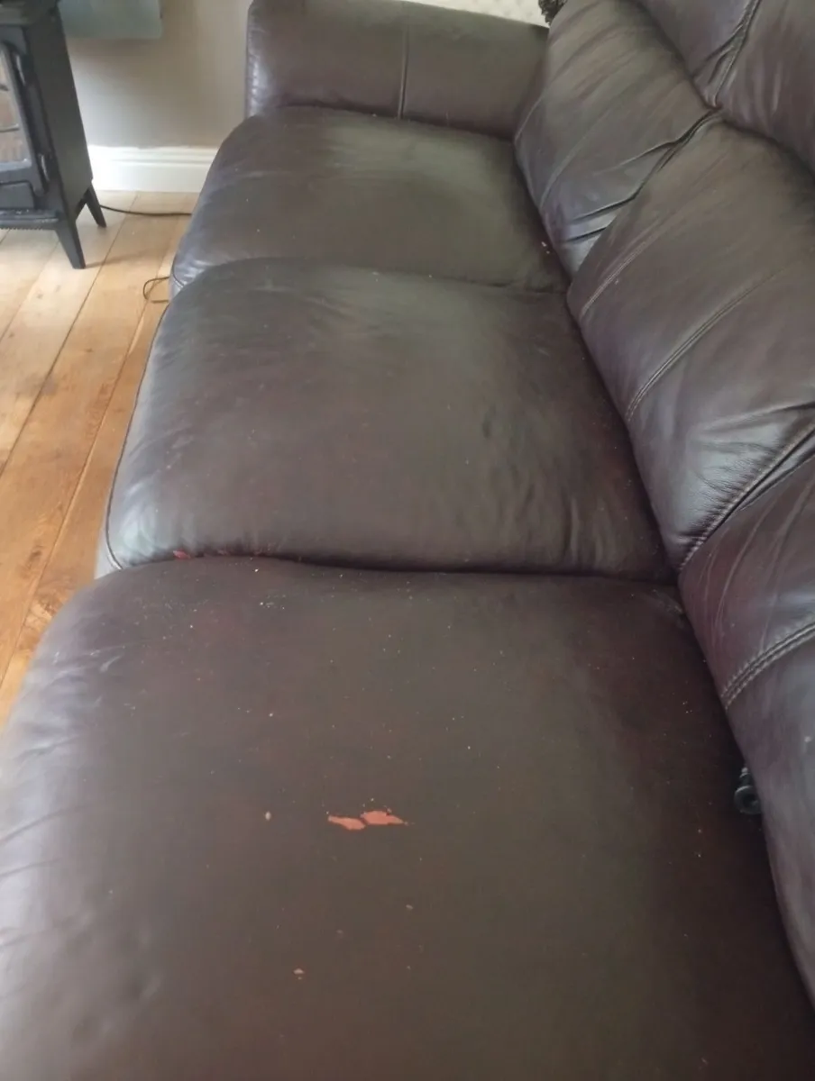 Couch for Free - Image 3