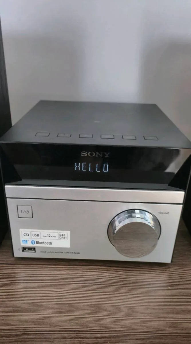 Sony Micro HI-FI - Image 4