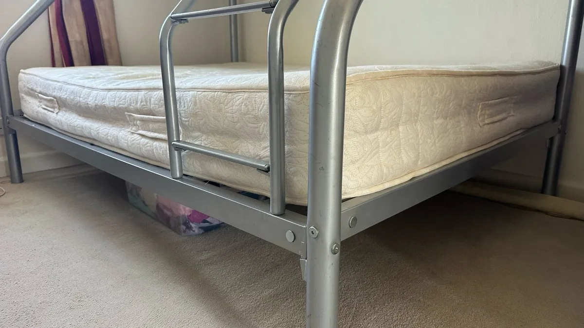 Triple Bunk Bed - Image 4
