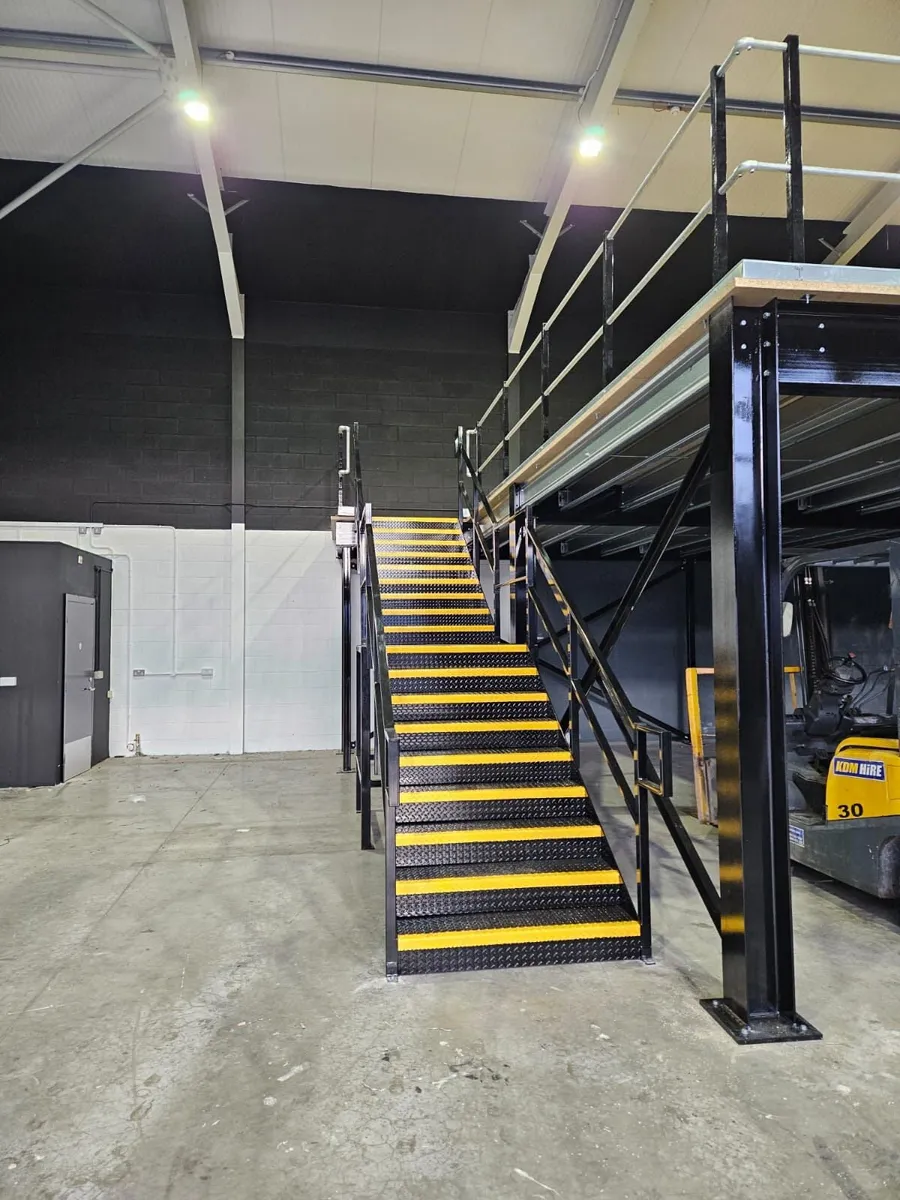 Mezzanine floor - Image 3