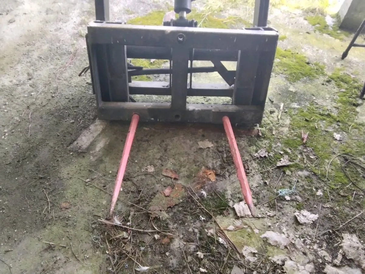 Front loader - Image 4