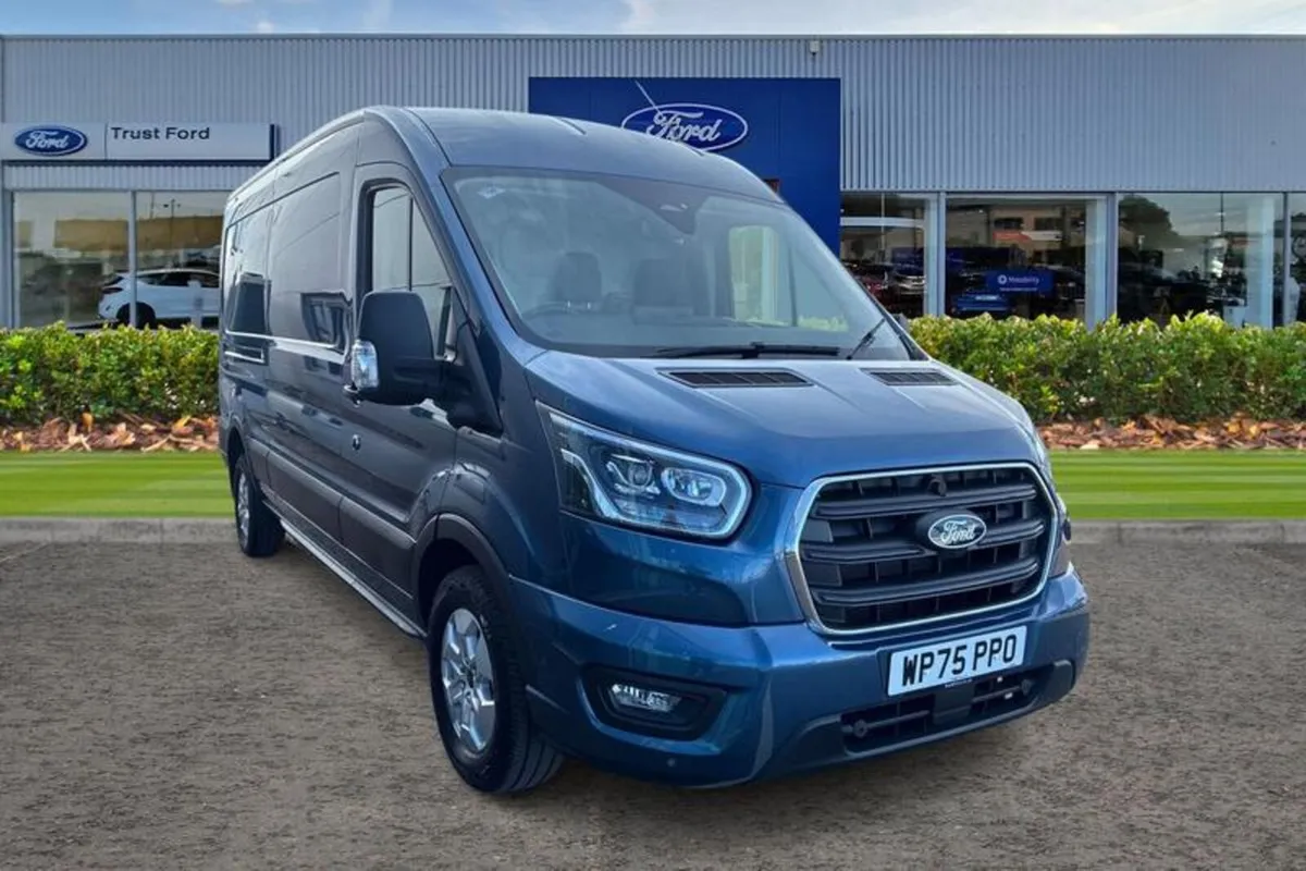 Ford Transit LIMITED - Image 1