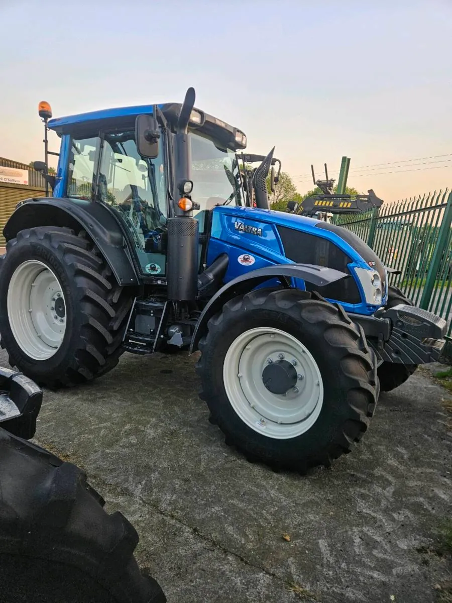 Loads of used tractors for sale - Image 2