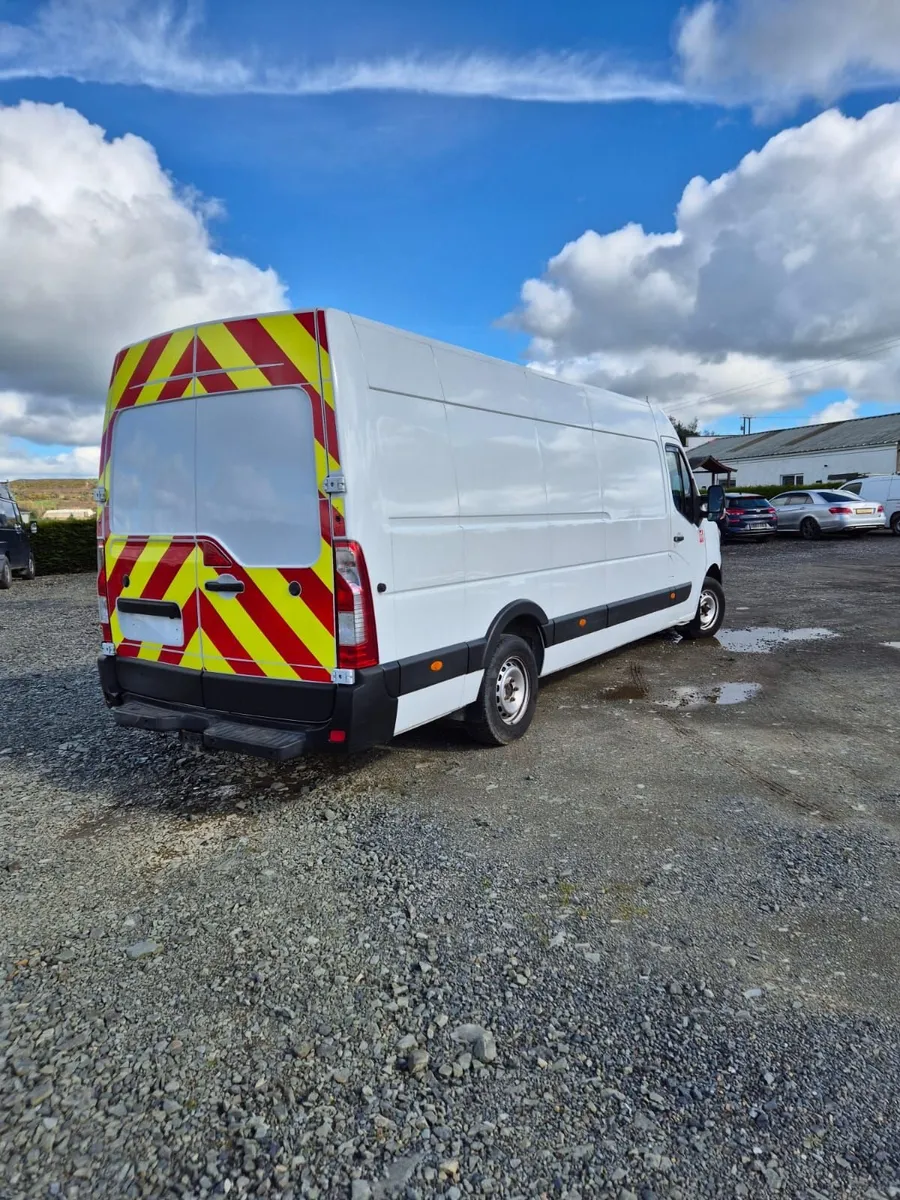2022 Renault master LWB - Image 1