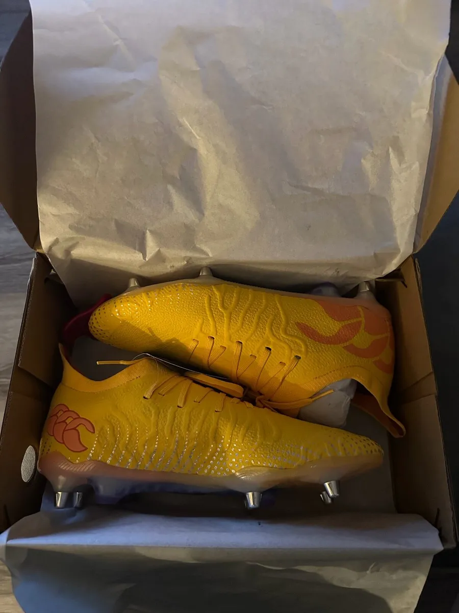 Rugby boots - Image 1