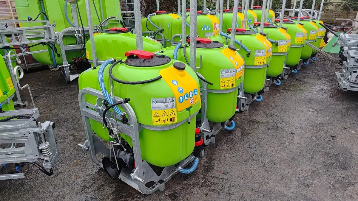 Sprayer tolmet 300L 1600€ - Image 1