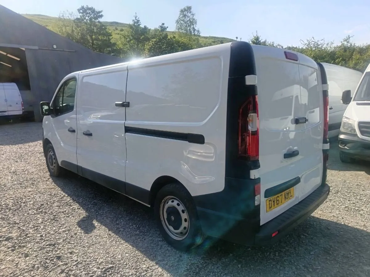 vivaro low mileage - Image 3