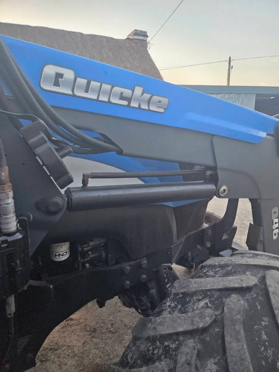 🔵Quicke Q46 Loader🔵 New Holland - Image 4