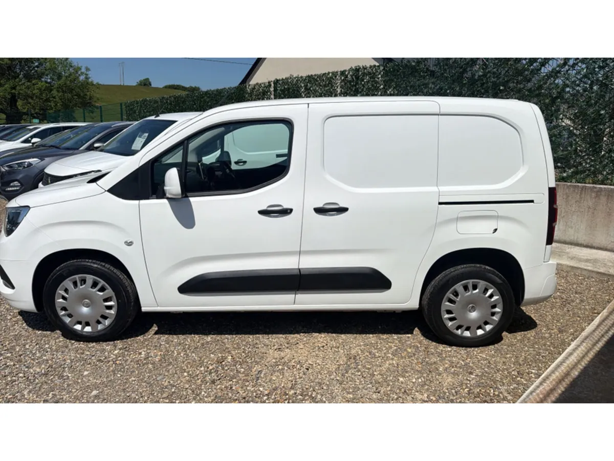 Vauxhall Combo 2300 SPORTIVE TD L1H1 - Image 4
