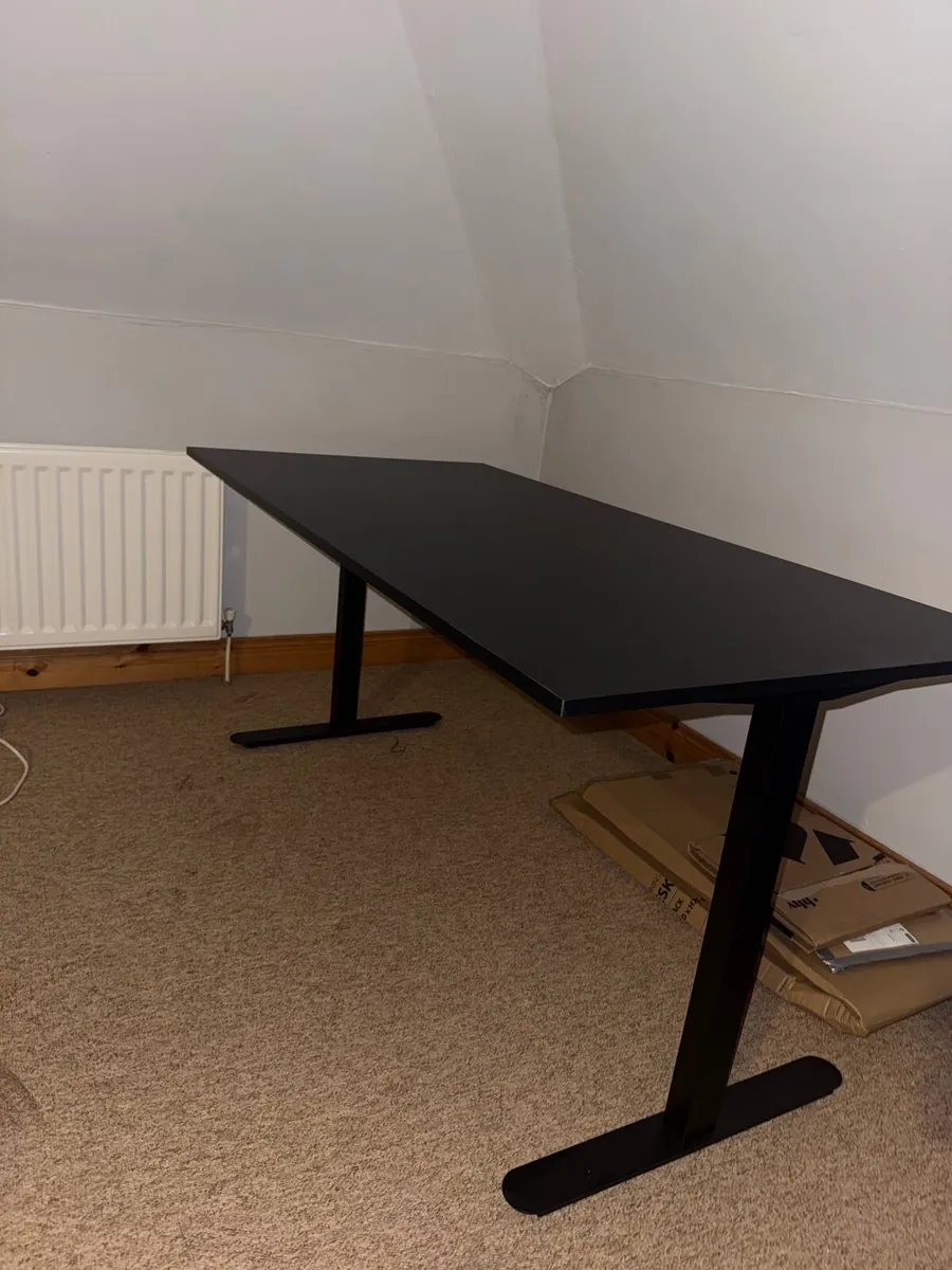 Desk - Image 1