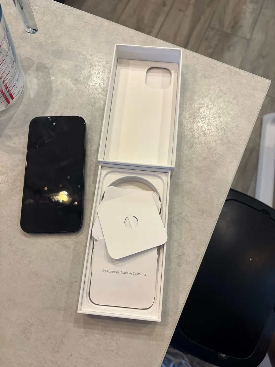 iPhone 15 128GB Unlocked - Image 3