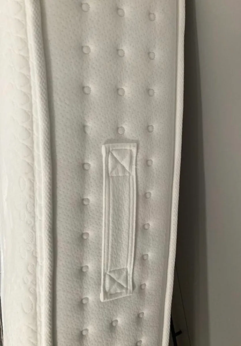 Mattress - Image 3