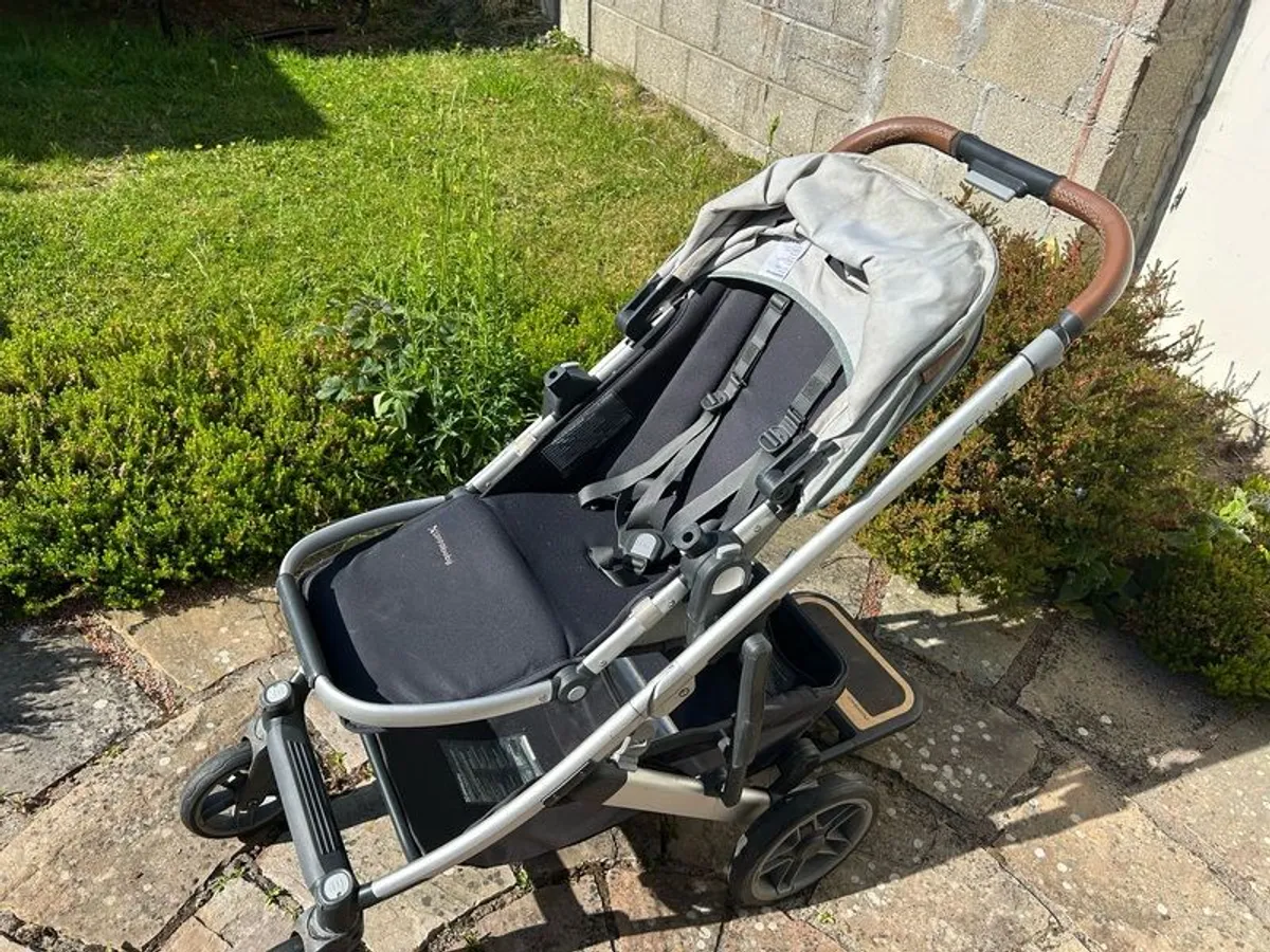 uppababy cruz with buggy board - Image 3