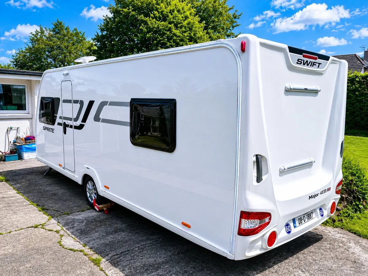 2018 Swift Sprite Major 4EB *Fixed Island Bed* - Image 2