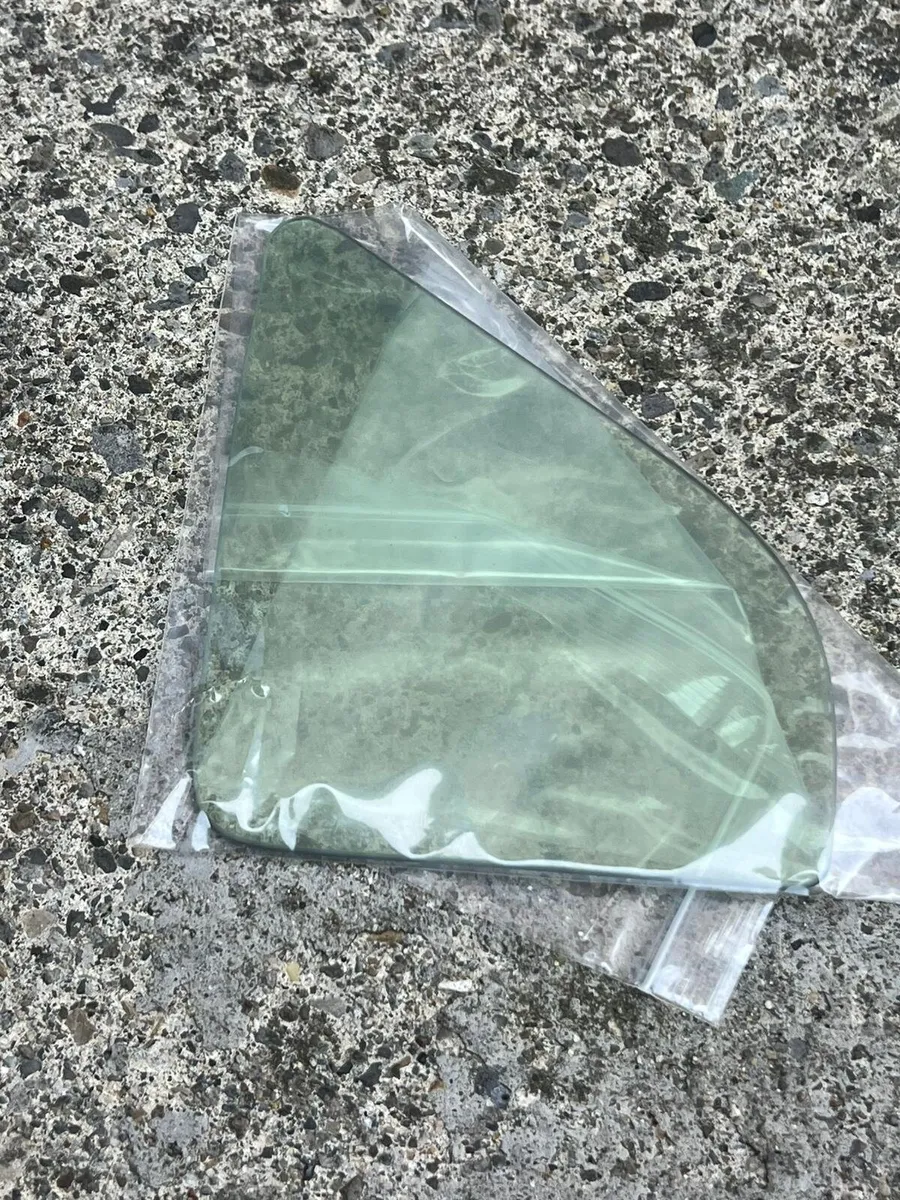 Toyota Aqua, Toyota Vitz, Nissan March Glass - Image 2