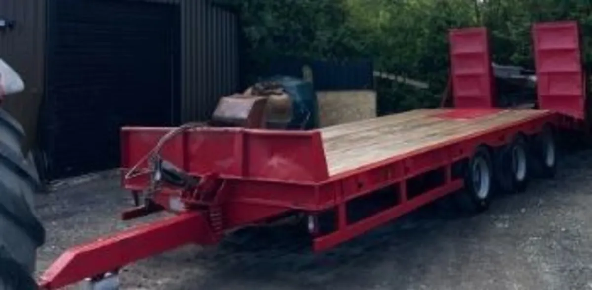 24 ton low loader - Image 2