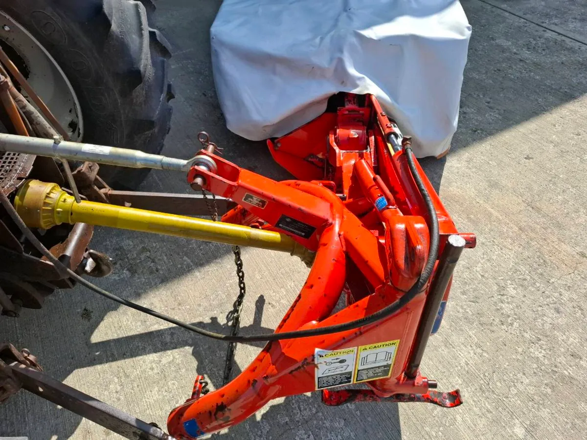 Kuhn GMD 55 6ft 8" Disc mower - Image 2