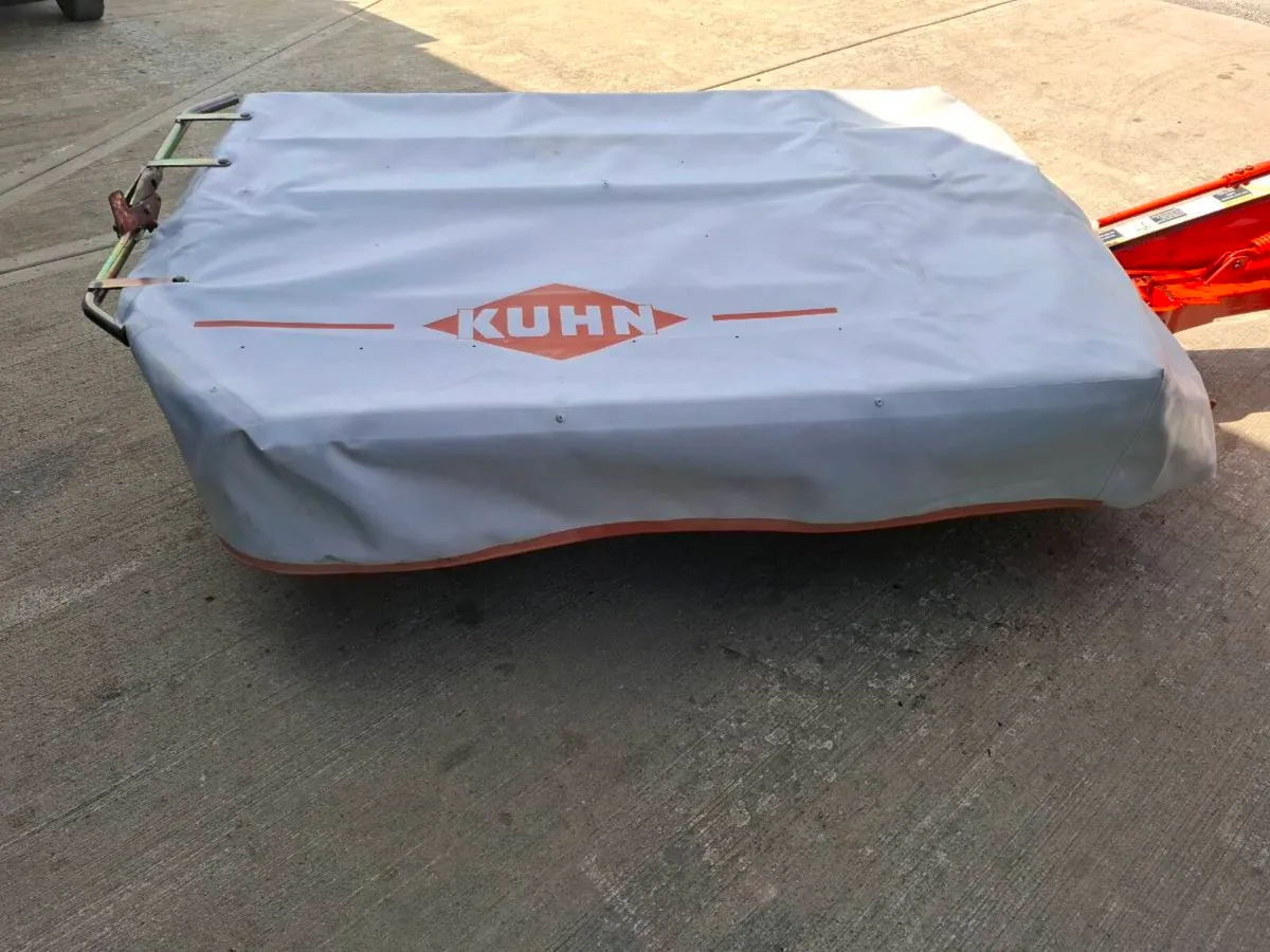 Kuhn GMD 55 6ft 8" Disc mower - Image 3