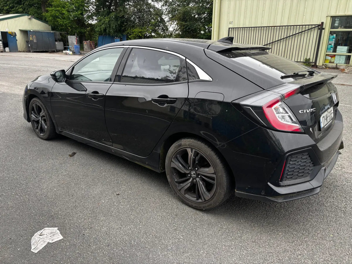 2017 Honda Civic 1.0 petrol - Image 3