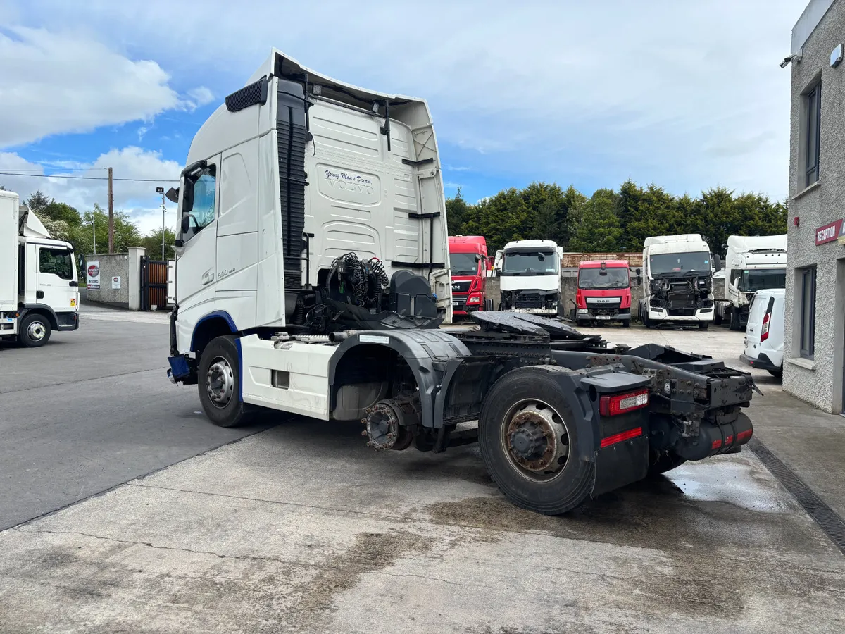 VOLVO FH500 FOR BREAKING - Image 4