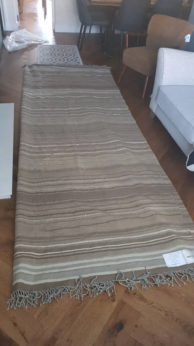 Williams Sonoma rug - Image 1