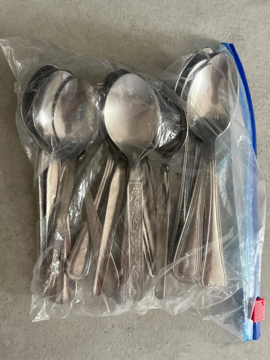 Bundle of tea spoons - Image 2