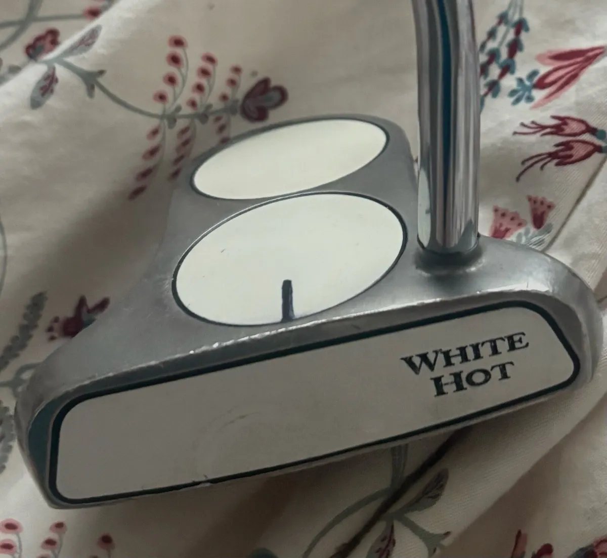 RARE 42” odyssey Tourfill sole chest putter - Image 2