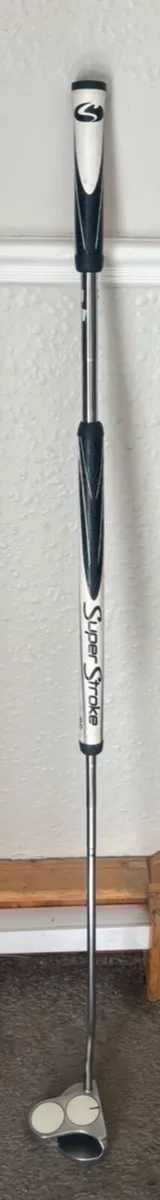 RARE 42” odyssey Tourfill sole chest putter - Image 1