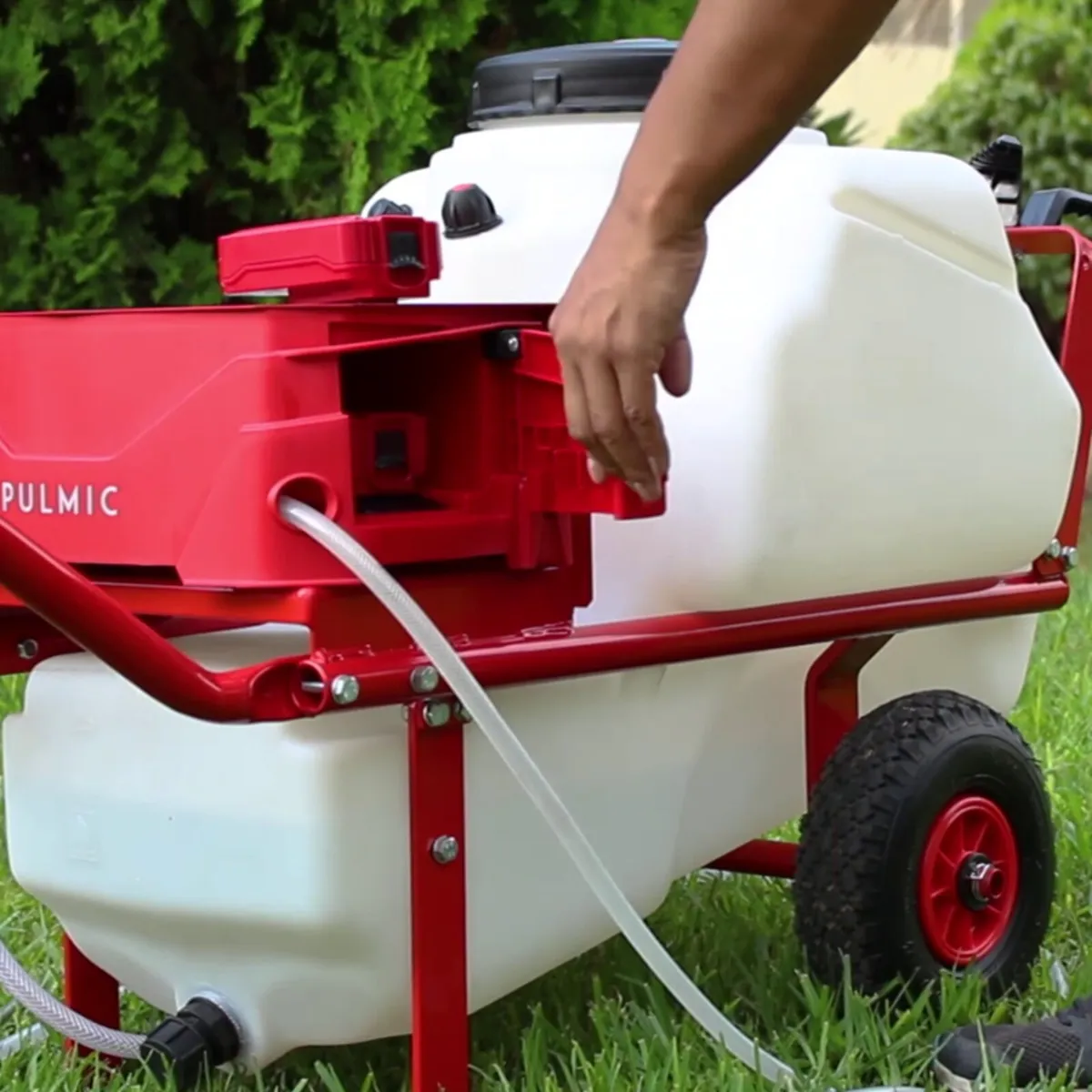Pulmic Pegasus 75L Agricultural Battery Sprayer - Image 3