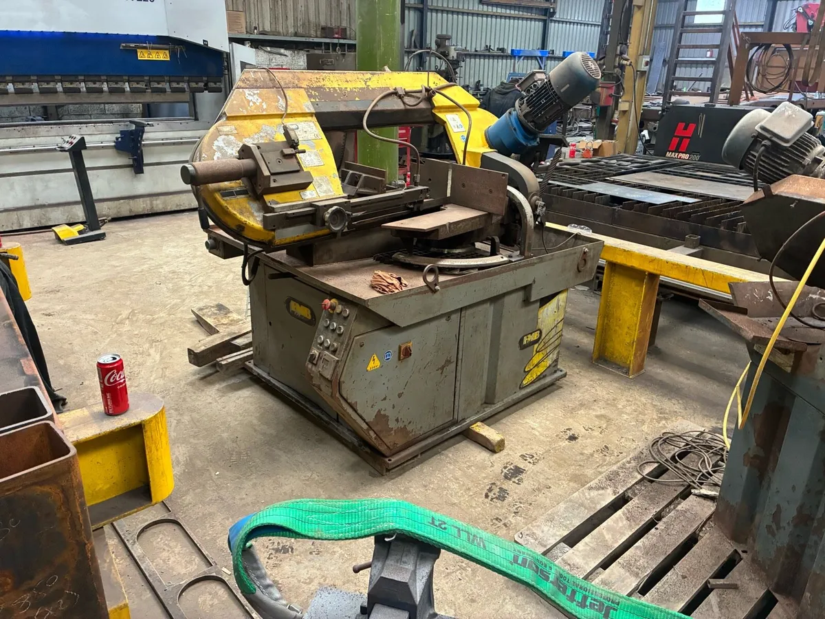 Engineering equipment - Image 1