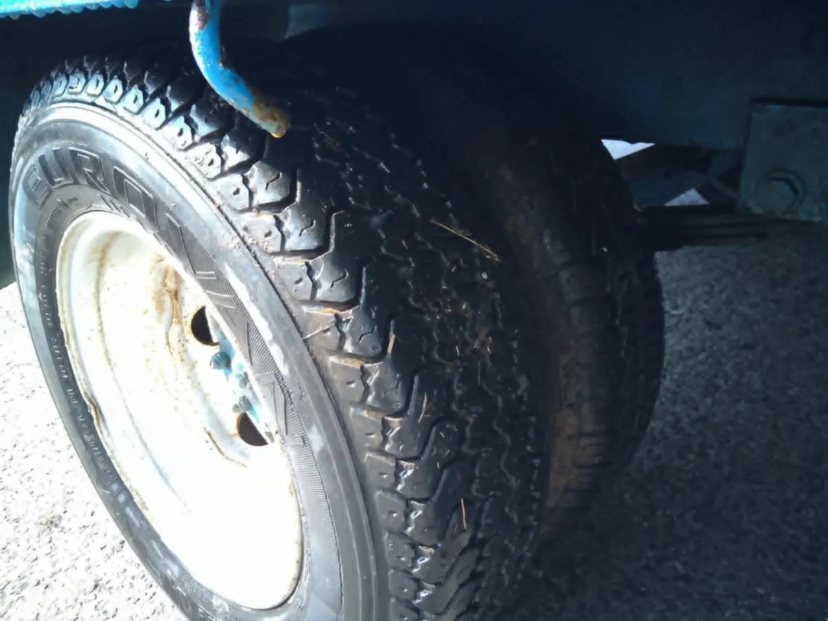 Tractor Beaver Tail Trailer - Image 3