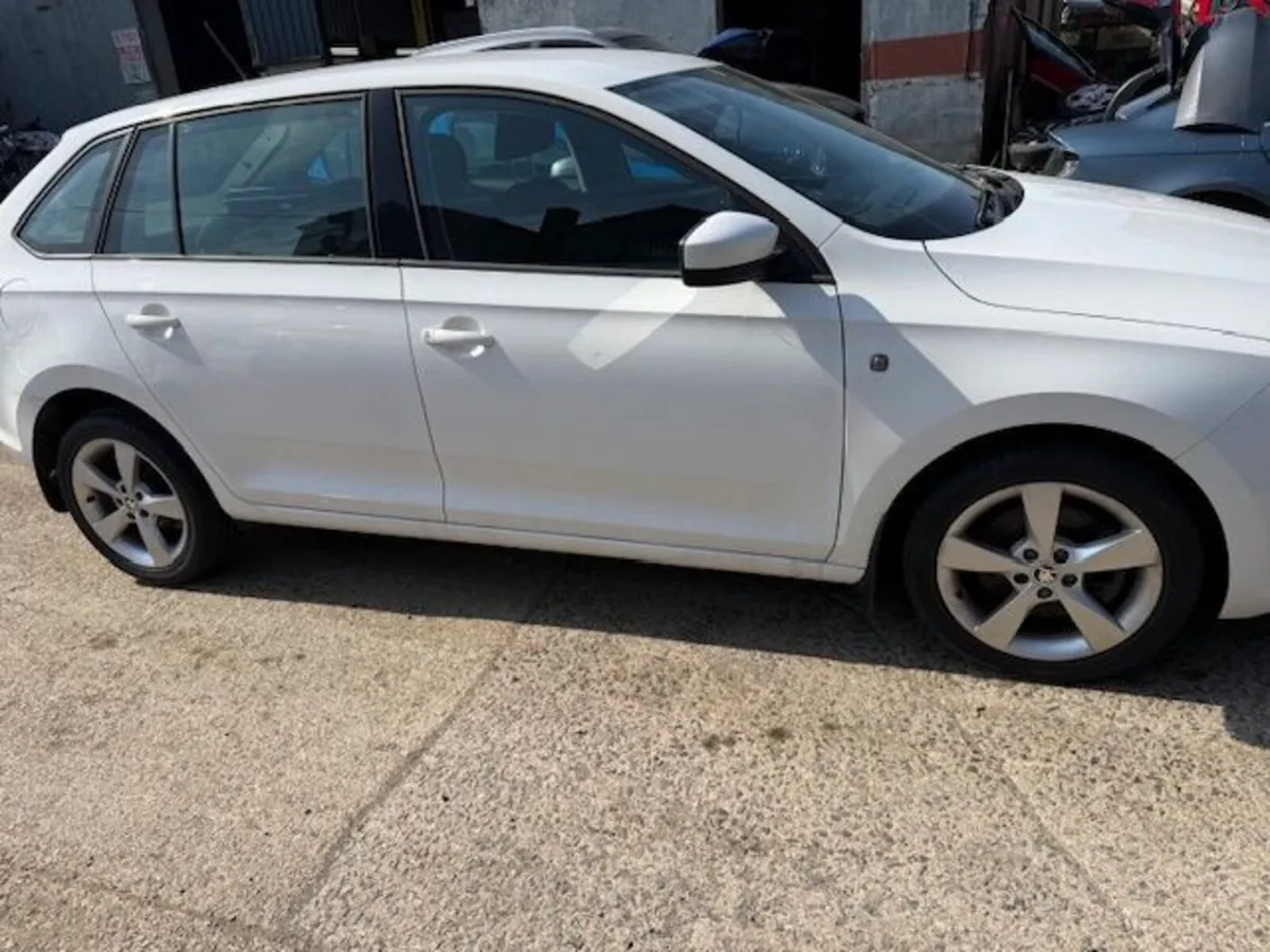 2015 SKODA RAPID 1.2L-P - Image 3