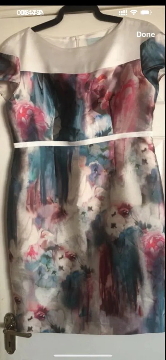 Ladies dress - Image 3