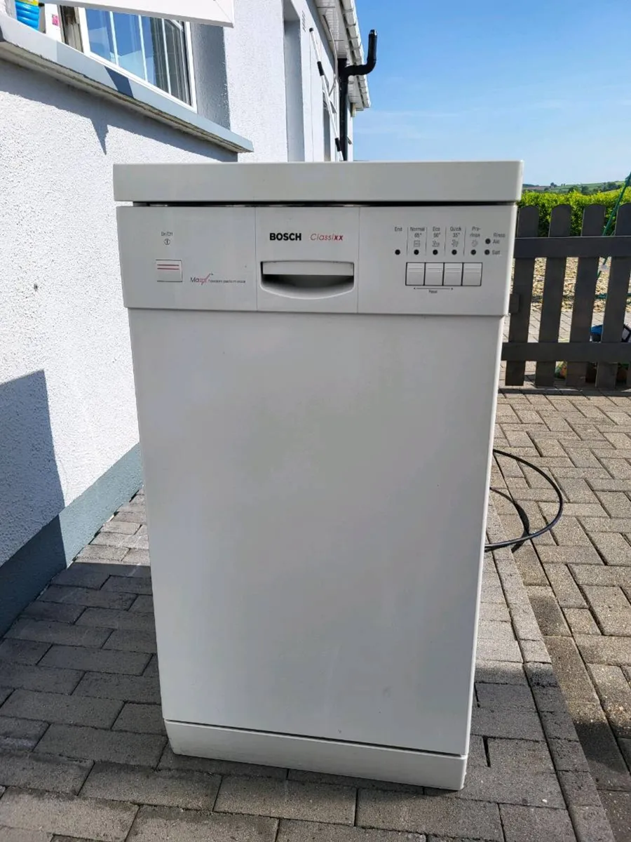 Dishwasher - Image 1