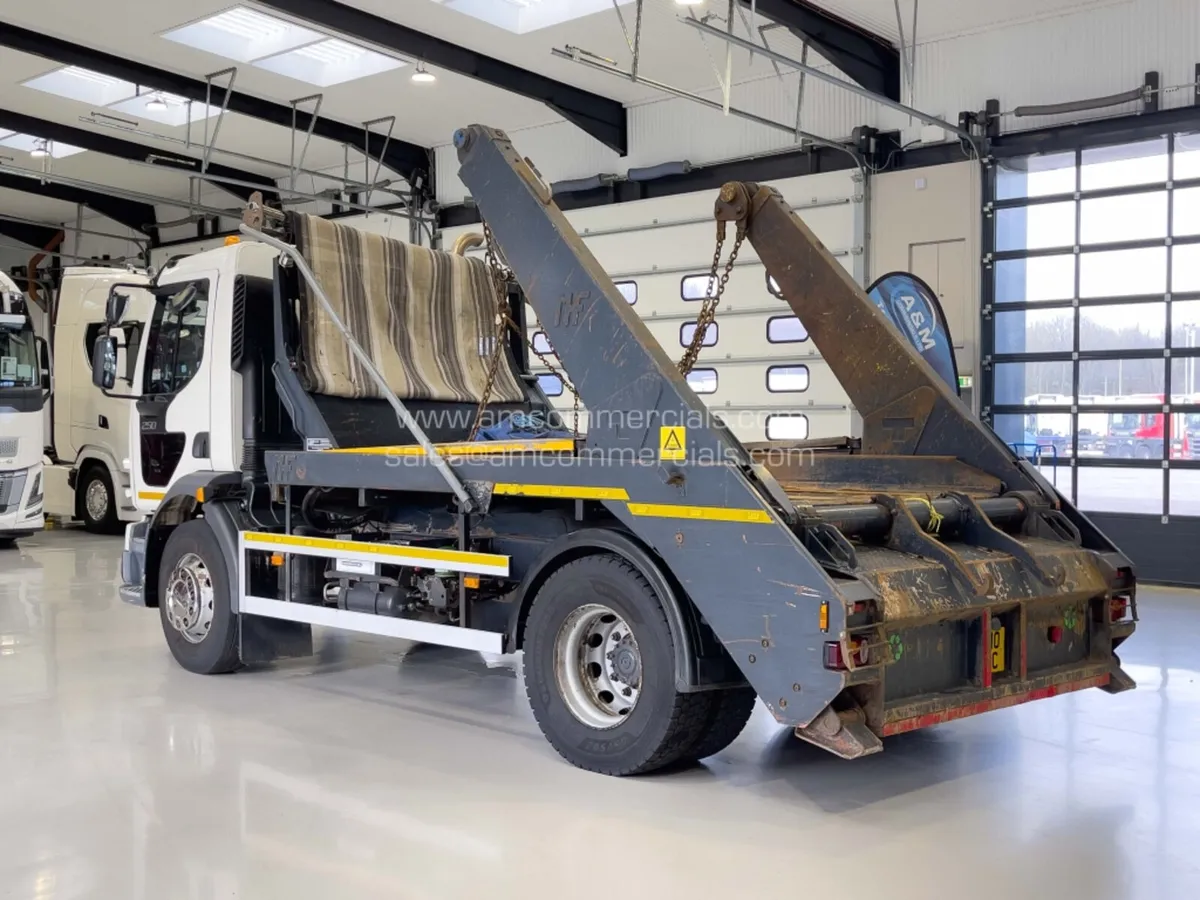 2021 VOLVO FL 250 SKIP LOADER - Image 3
