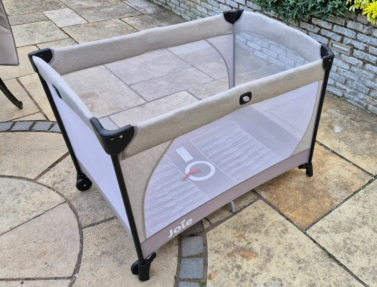 Joie Commuter Change Travel Cot, Playpen & Changer - Image 1