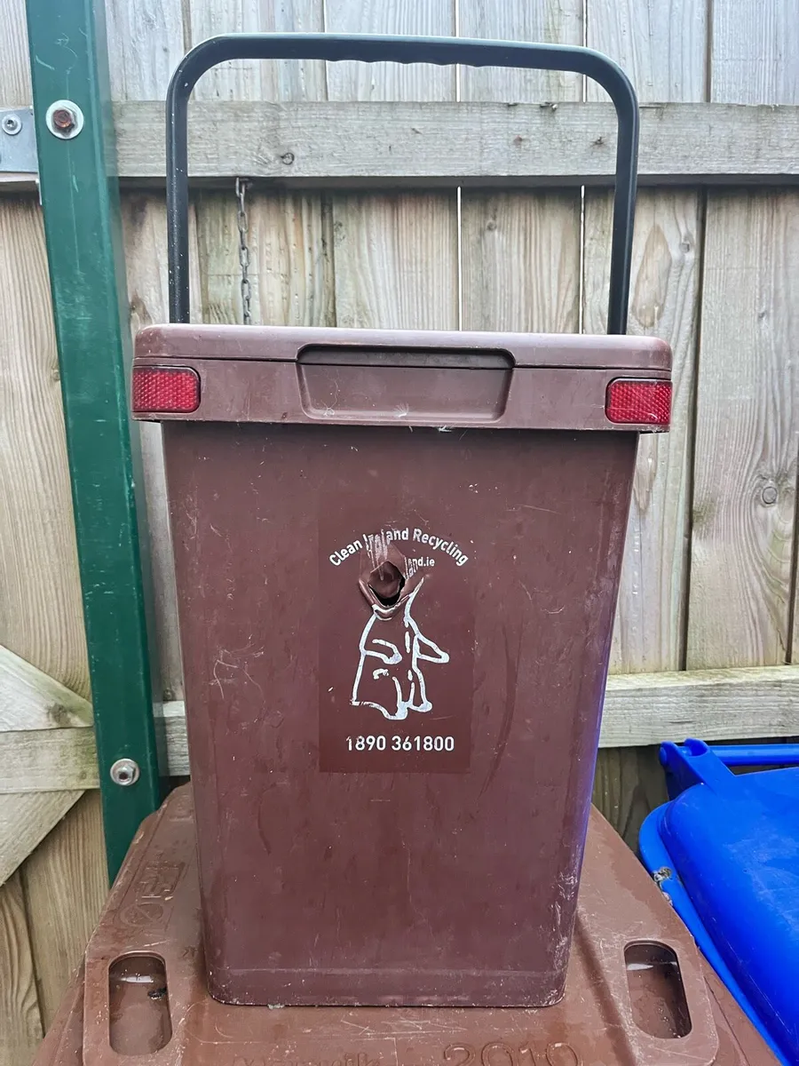 For sale bucket - Image 1
