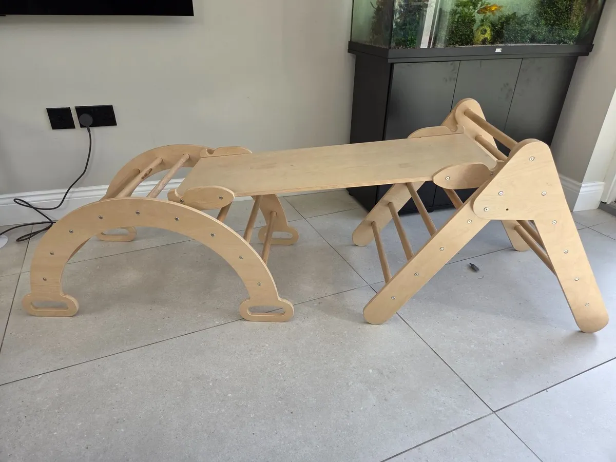 Climbing frame - Image 2