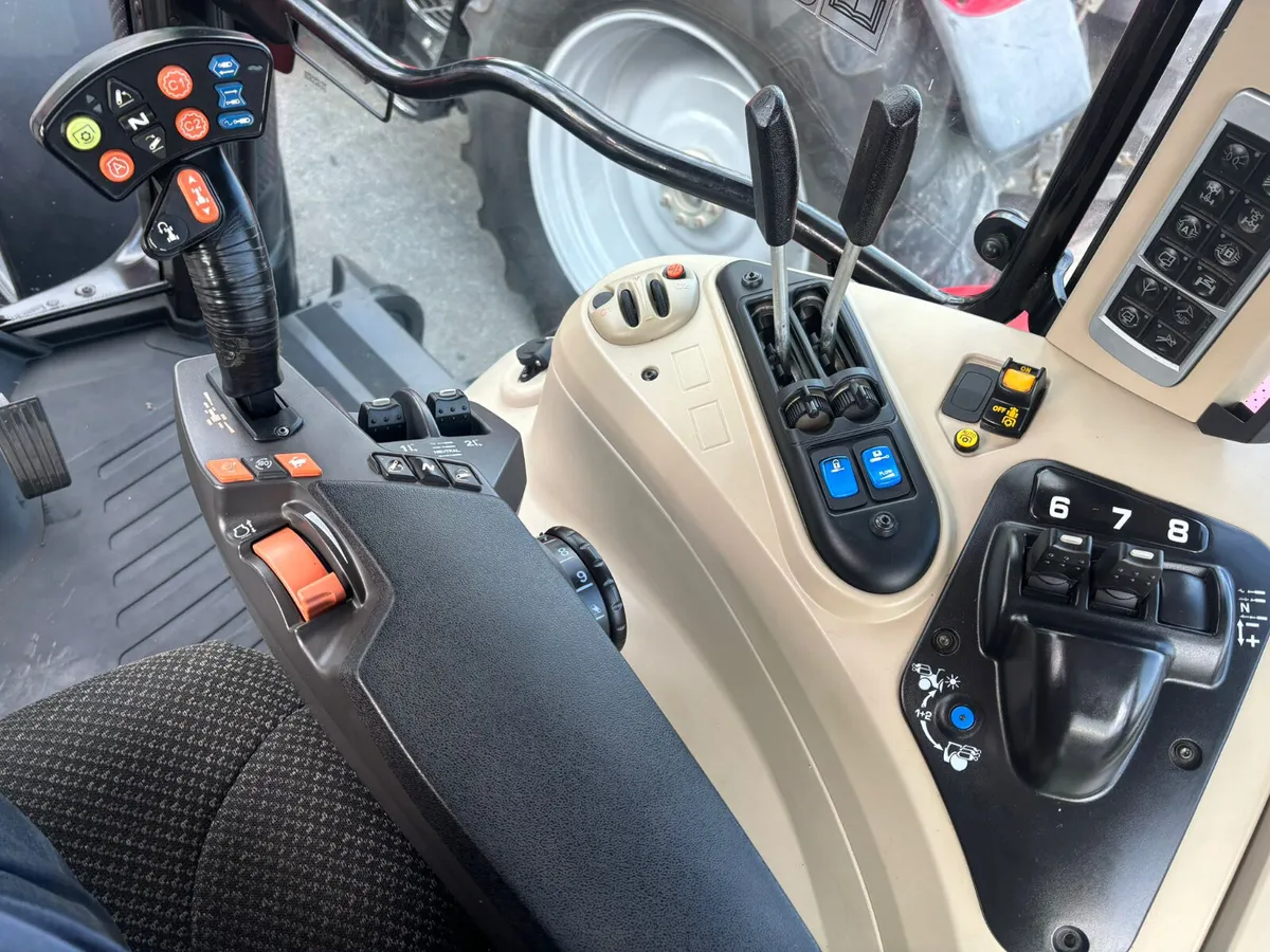 2019 Massey Ferguson 7722S - Image 4