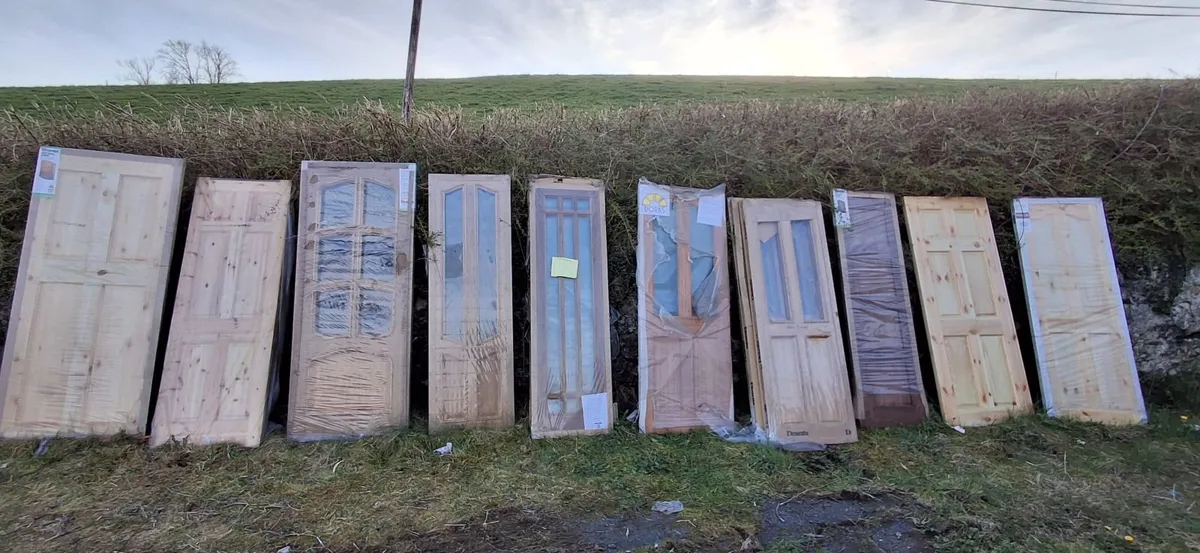Selection of doors - Image 1