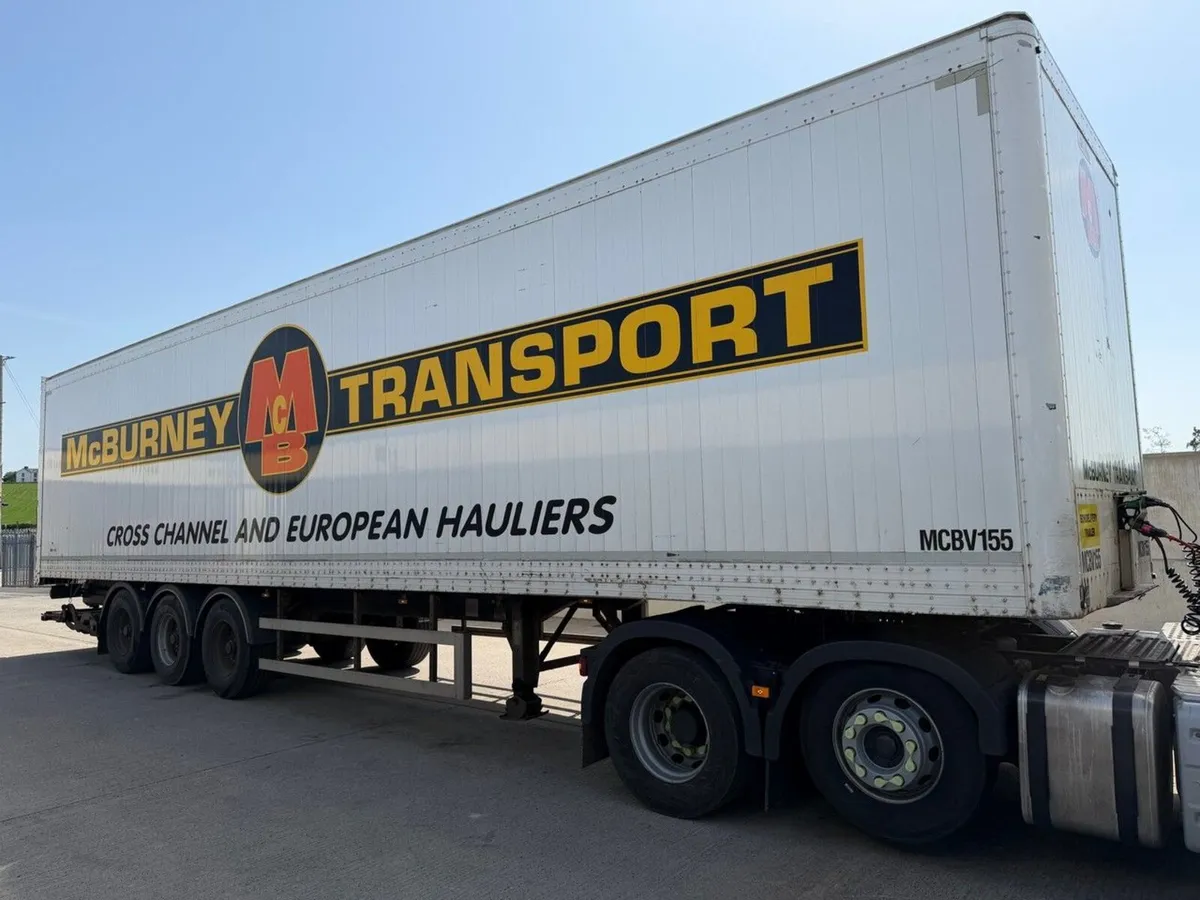 SDC 45FT 39 TON TRI AXLE BOX TRAILER - Image 1