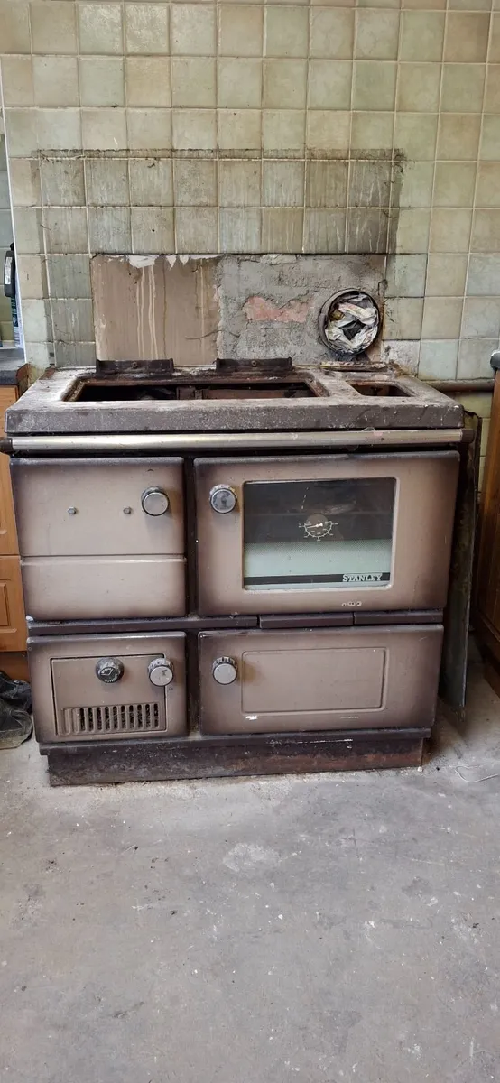 Stanley range cooker - Image 1