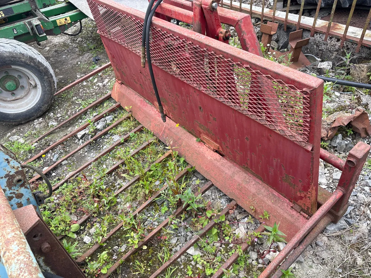 7ft Push Off Buckrake - Image 1