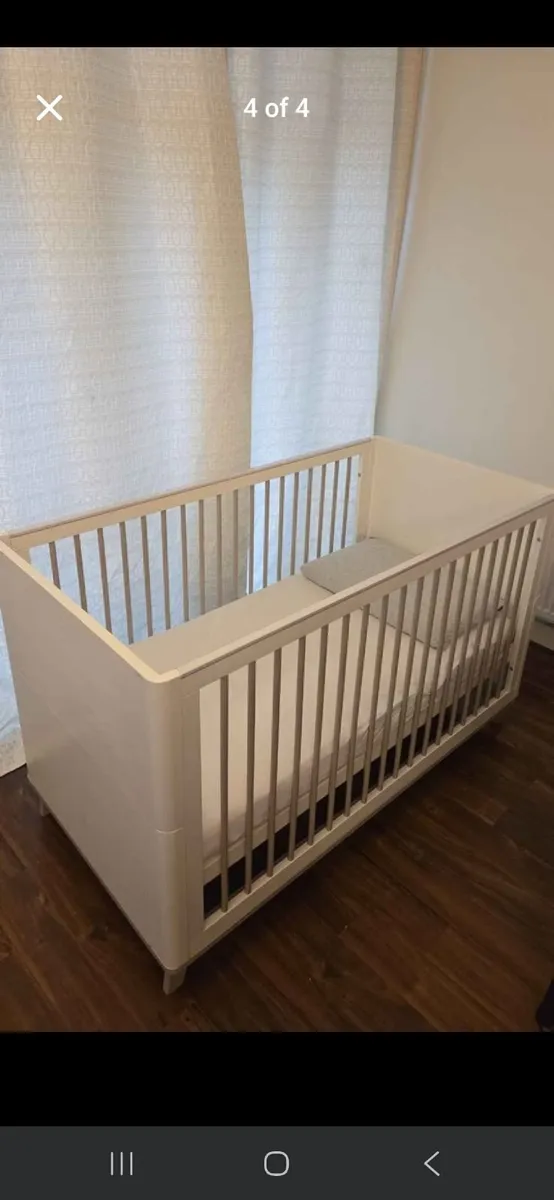 Convertible cot bed with mattress - Image 3