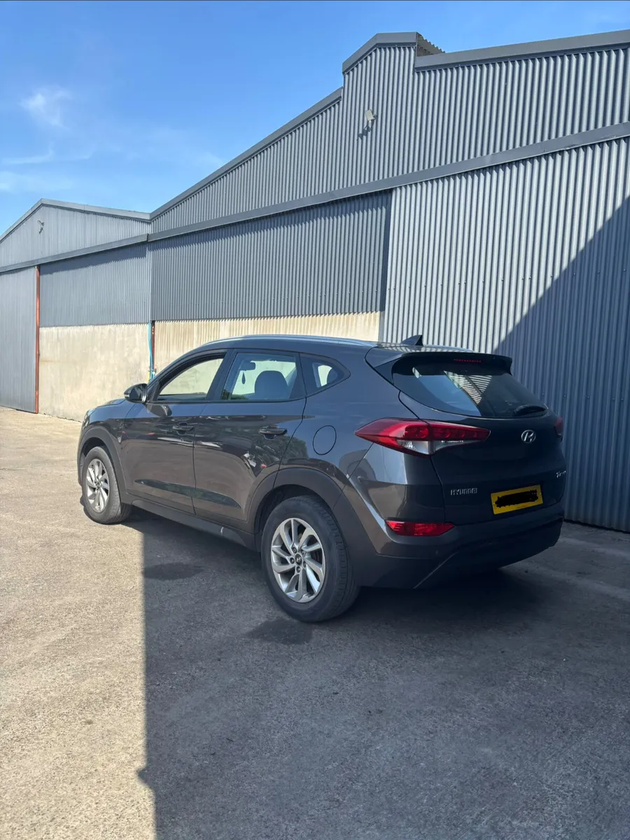 2016 Hyundai Tucson for Breaking - Image 3