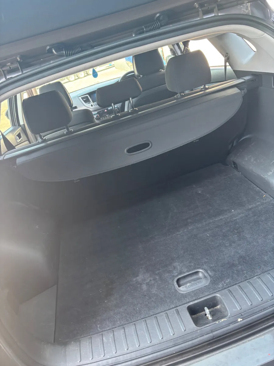 2016 Hyundai Tucson for Breaking - Image 4