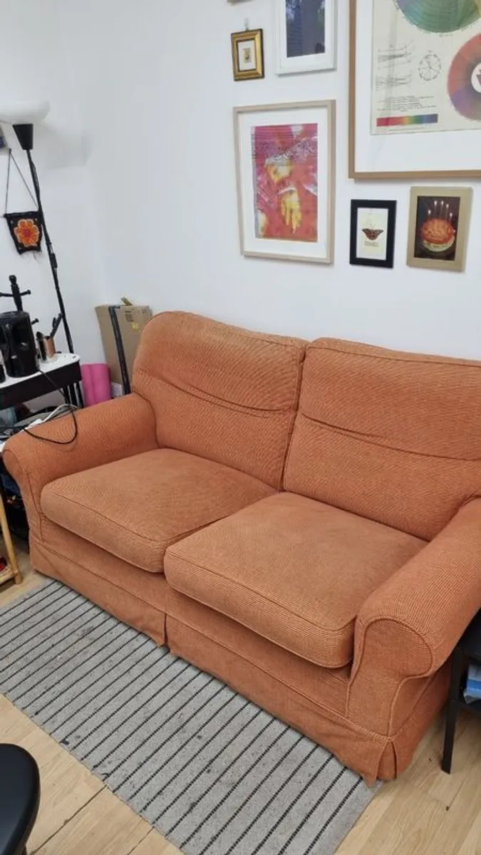 Comfy sofa - Image 1