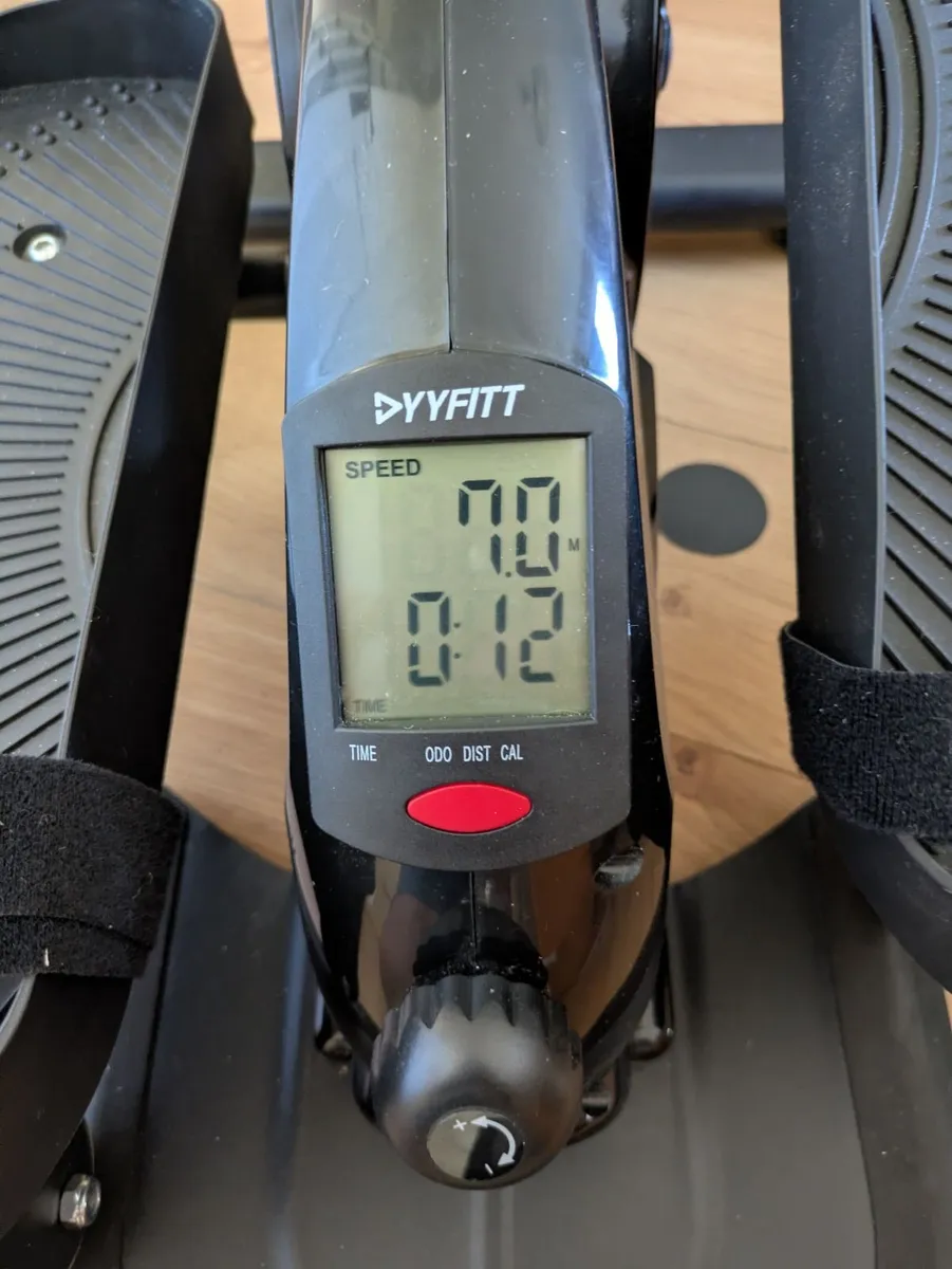 Leg exerciser - Image 1