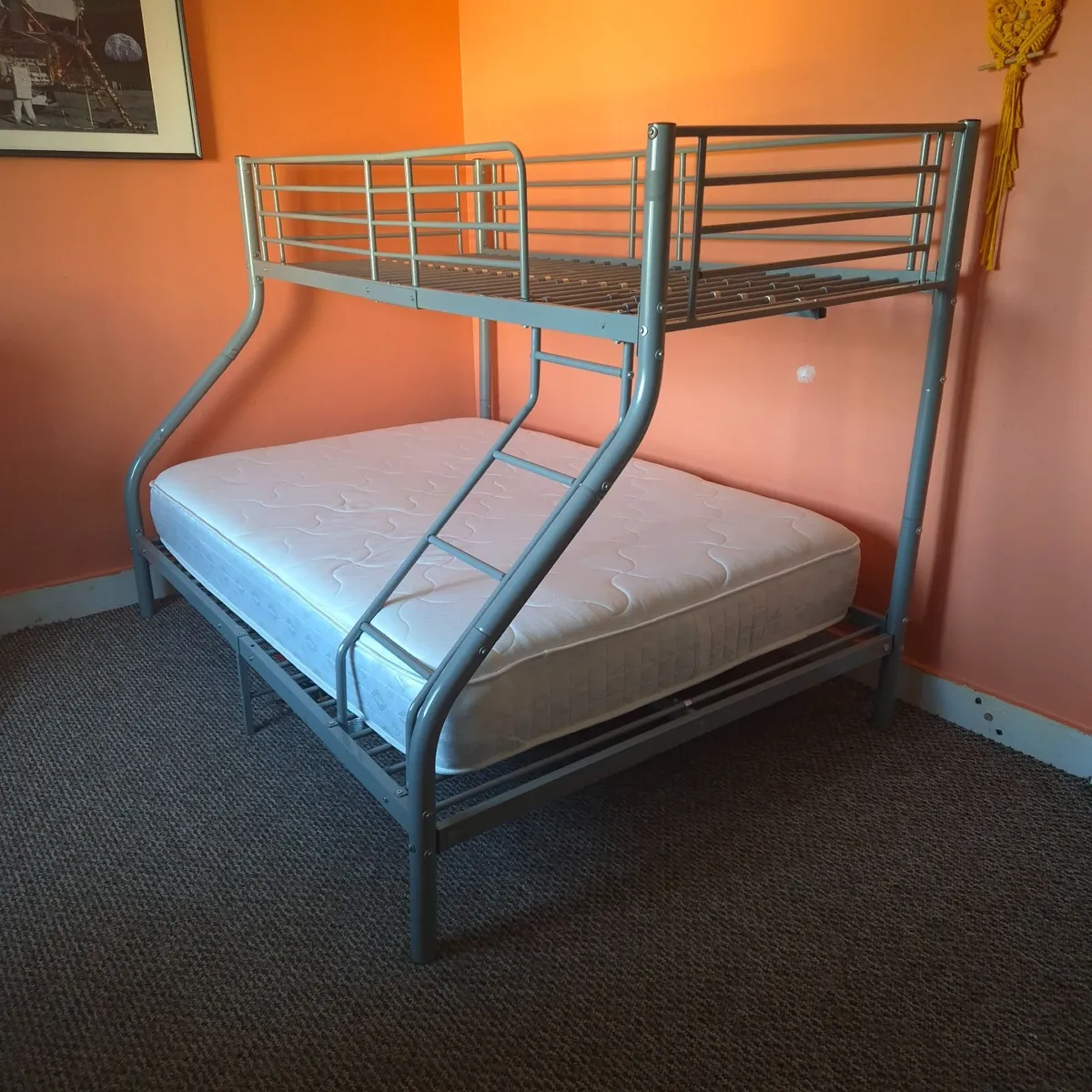 Bunk bed - Image 1